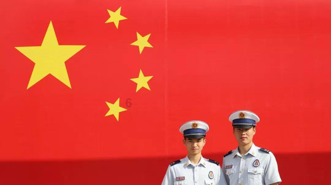 细品翰墨 弘扬书法精神 ——且末县且末镇佳园开展书法活动